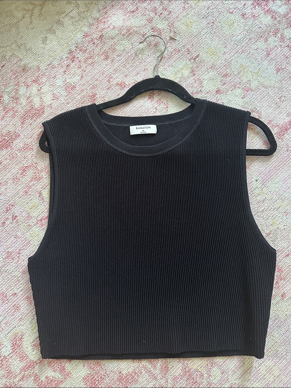 Aritzia Babaton Black Ribbed Sleeveless Crop Top